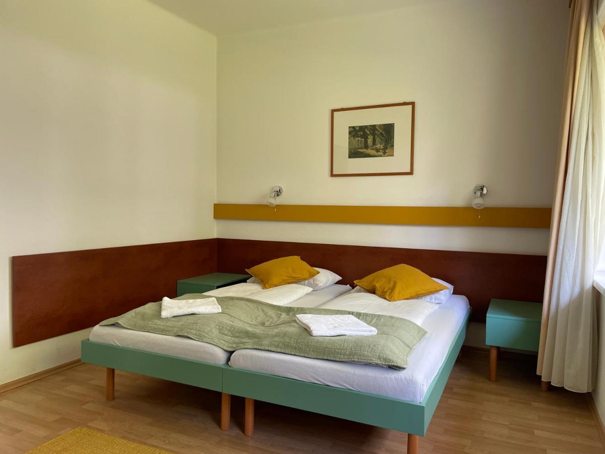 Hello Balcsi Apartmanhaz ティハニ エクステリア 写真