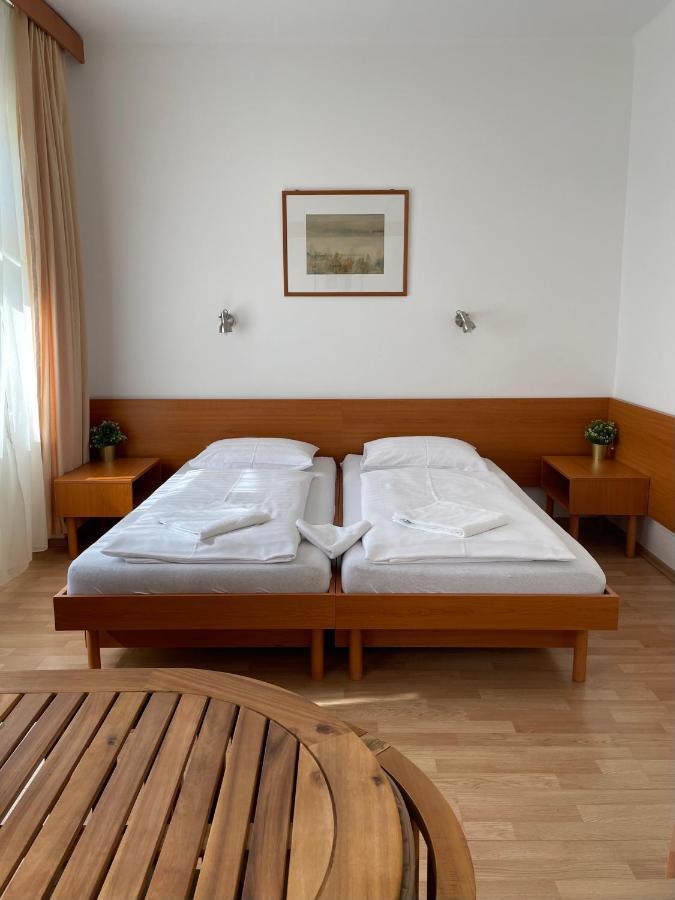 Hello Balcsi Apartmanhaz ティハニ エクステリア 写真