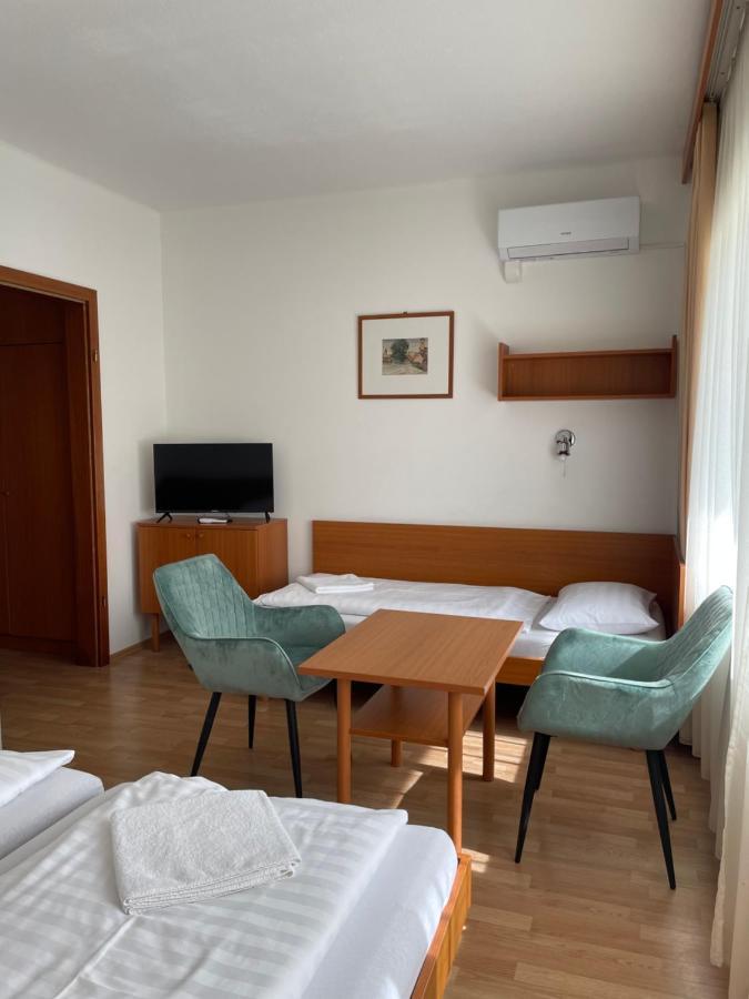 Hello Balcsi Apartmanhaz ティハニ エクステリア 写真