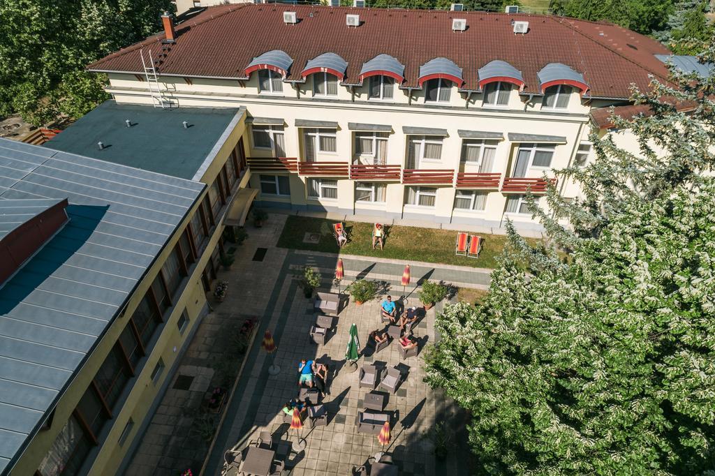 Hello Balcsi Apartmanhaz ティハニ エクステリア 写真