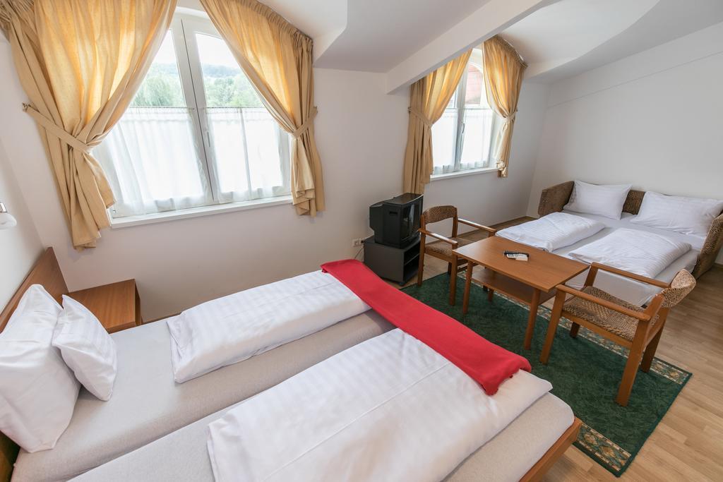 Hello Balcsi Apartmanhaz ティハニ エクステリア 写真